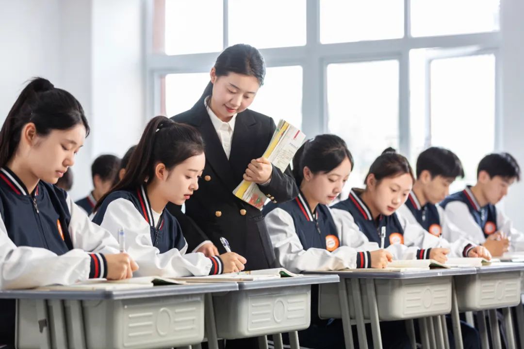 石家莊中考已出分，300分左右正在擇校的同學(xué)和家長(cháng)看過(guò)來(lái)！