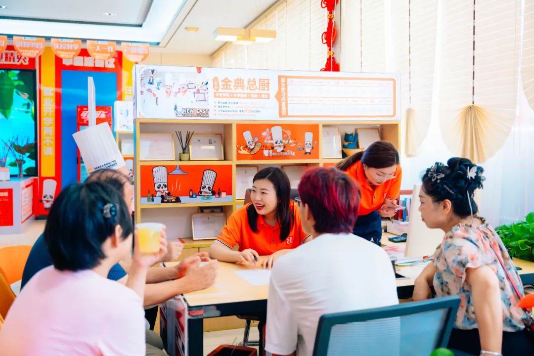8月了，還有什么學(xué)?？梢赃x？這所學(xué)校還有少量名額~