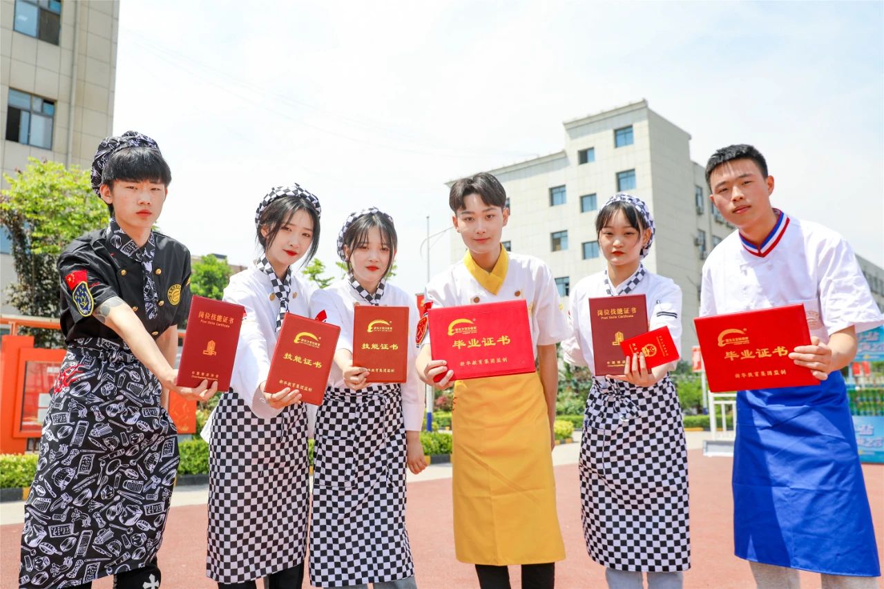 全面對比，為何我選擇從XX學(xué)校轉到河北新東方？