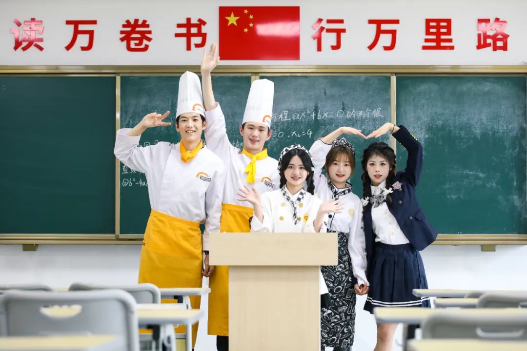 夢(mèng)想啟航，技能綻放的璀璨舞臺，河北新東方編織出你想要的詩(shī)和遠方！