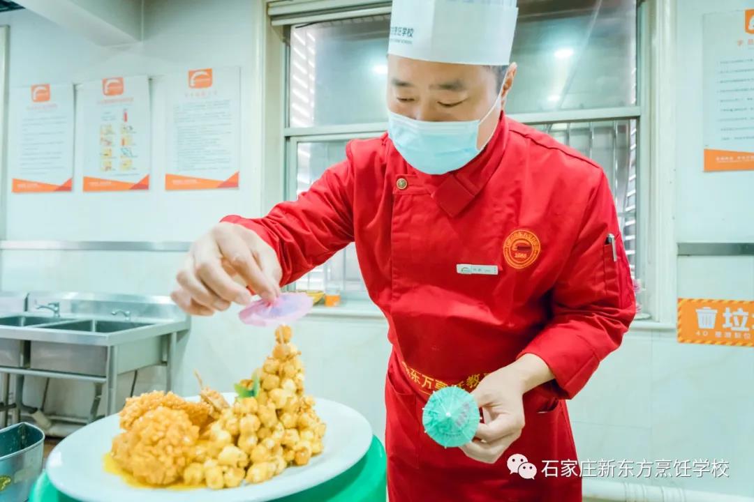 鑄技能之舟 揚發(fā)展之帆丨教師技能大比武看河北新東方師者風(fēng)范！(圖2)